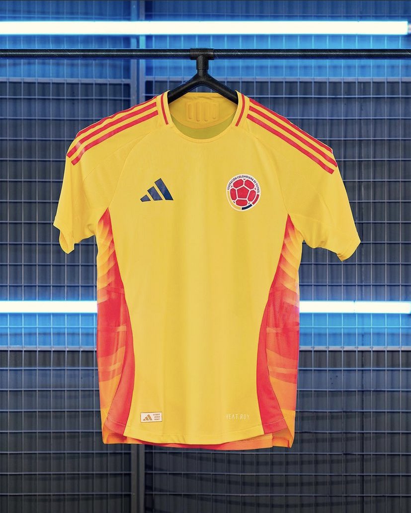 La nueva pinta de Colombia para la Copa América 1 La nueva pinta de Colombia para la Copa América La Selección Colombia presentó su nuevo uniforme.