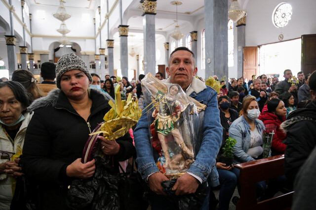 Los mitos más populares de Semana Santa Semana Santa está llena de tradiciones y creencias arraigadas en la cultura popular. Aquí le presentamos algunos de los más mitos comunes, descifrando que tan ciertos pueden llegar a ser.