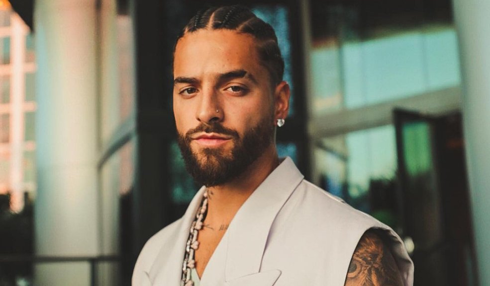 Maluma es discriminado en restaurante por usar shorts 3 Maluma es discriminado en restaurante por usar shorts Un caso de discriminación vivió el cantante colombiano Maluma al intentar ingresar a un restaurante en Medellín vestido con shorts.