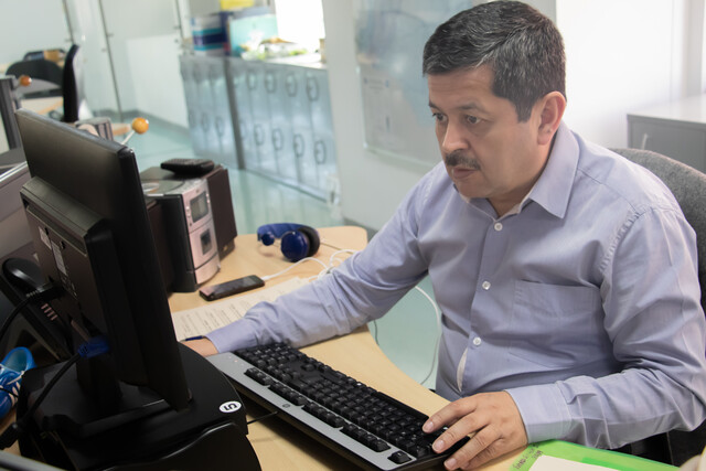 Murió Luis Enrique Rodríguez, 'El Profe', destacado periodista de la radio nacional 1 Murió Luis Enrique Rodríguez, 'El Profe', destacado periodista de la radio nacional En la tarde de este martes se conoció la muerte del periodista Luis Enrique Rodríguez López, también conocido como 'El Profe'. Su familia confirmó el fallecimiento.