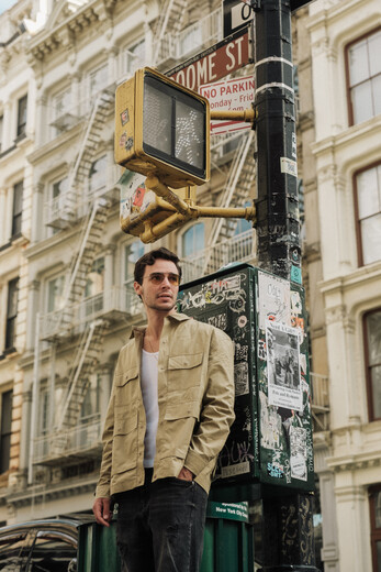 “Para mí el valor más importante en las canciones está en las letras": Alejandro Santamaría Este año, Alejandro Santamaría cumplirá cinco años desde que se dedica a la música de manera profesional, y será un momento de grandes retos y nuevas metas.