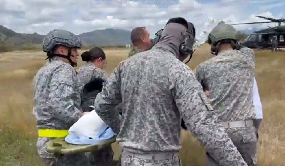 Rescatan a menor de edad que había sido reclutada por la Segunda Marquetalia En combates entre la Segunda Marquetalia y el Ejército en zona rural de Argelia (Cauca), una menor de edad, que había sido reclutada por ese grupo armado, resultó herida y fue trasladada a un centro asistencial cercano.