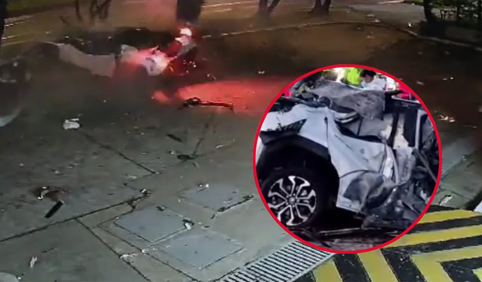 Revelan video del momento exacto en el que joven pierde la vida en accidente de tránsito 9 Revelan video del momento exacto en el que joven pierde la vida en accidente de tránsito Un joven de 19 años perdió la vida tras fuerte accidente en Usaquén.