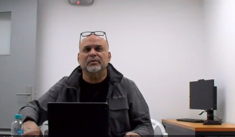 Sala de Justicia y Paz deja libre a Mancuso La Sala de Justicia y Paz del Tribunal de Bogotá sustituyó dos medidas de aseguramiento que había impuesto en contra de Salvatore Mancuso Gómez, lo que significa que le otorgó libertad con el compromiso de asumir varios acuerdos judiciales.