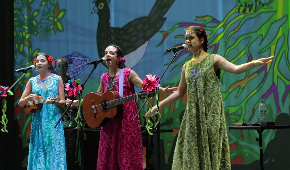 Prográmese para vivir la experiencia del Encuentro del Agua y la Tierra Viva la experiencia de conexión entre el Amazonas y el Sahara en el Encuentro del Agua y la Tierra.