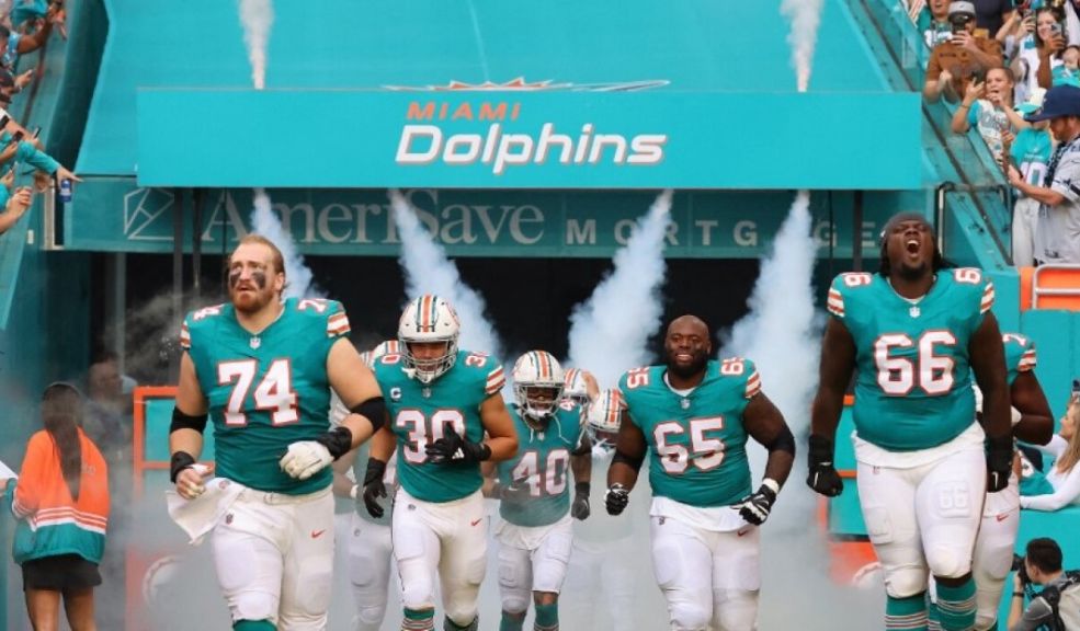 NFL en Colombia: Miami Dolphins expande su mercado en el país Por primera vez un equipo de la célebre liga de fútbol americano (NFL) elige a Colombia para expandir su mercado y promocionar el deporte. ¿Tendremos a futuro un partido en nuestra nación? Le contamos.