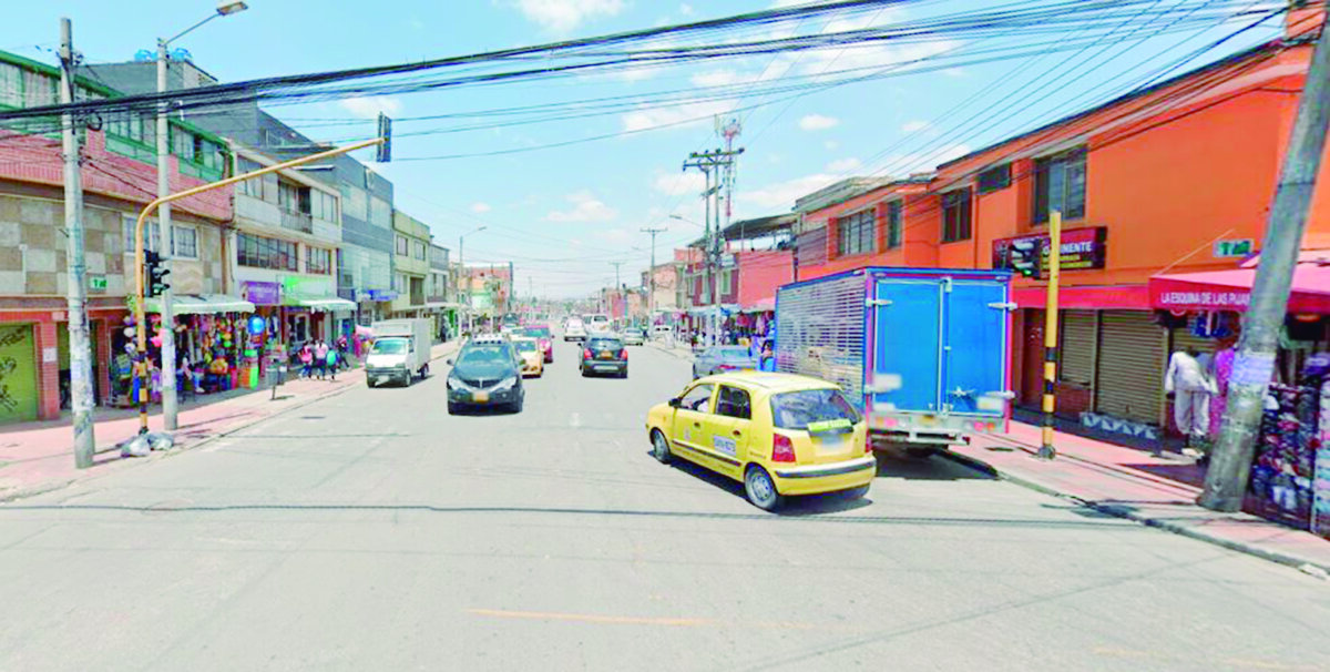 Familia denuncia agresión y robo en San Cristóbal 3 Familia denuncia agresión y robo en San Cristóbal En una tortura se convirtió el regreso a casa de una familia el pasado domingo, luego de que fuera agredida en una calle del barrio Sosiego, en la localidad de San Cristóbal.