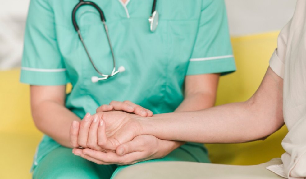 ¡De no creer! Enfermera adicta al fentanilo busca trabajo en hospitales de Colombia para drogarse Recientemente se dio a conocer la historia de una joven enfermera que busca trabajo en hospitales para poder drogarse con fentanilo.