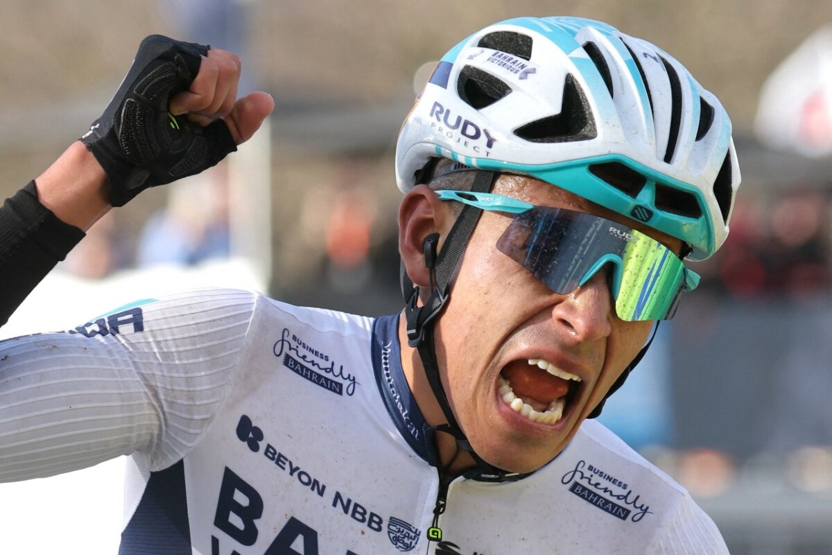 ¡Triunfo bogotano en la París-Niza! Buitrago gana la etapa 4 1 ¡Triunfo bogotano en la París-Niza! Buitrago gana la etapa 4 Santiago Buitrago, corredor bogotano del equipo Bahrain Victorious, se impuso este miércoles en la etapa 4 de la carrera París Niza (Francia).