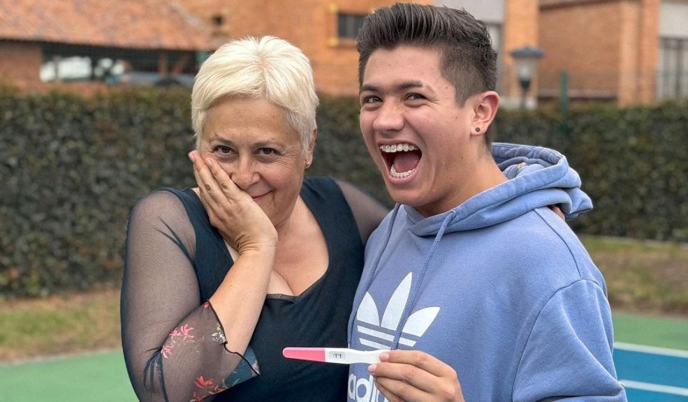 Alina se sincera sobre su embarazo Con prueba de embarazo en mano, Alina Lozano y Jim Velásquez anunciaron que serían padres hace unos días. No obstante, surgieron críticas por la edad que tiene Alina para vivir esta etapa.