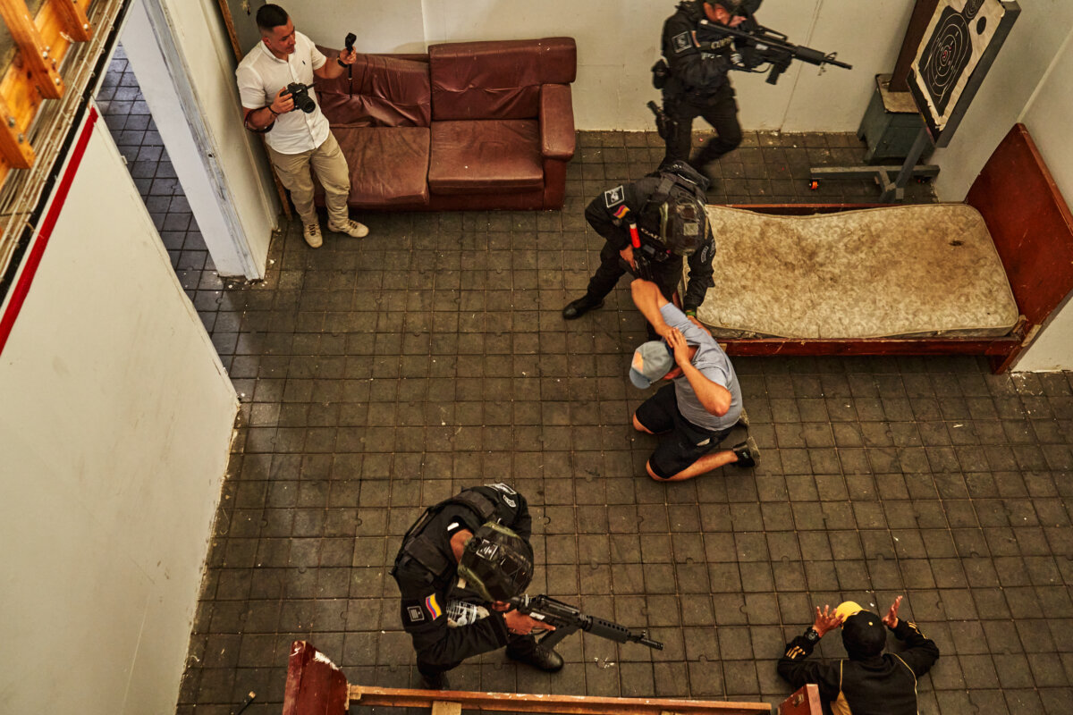 Así es un día de entrenamiento en el Gaula Q’HUBO tuvo la oportunidad de visitar las instalaciones de la Escuela Nacional de Suboficiales, donde funciona la Escuela de Policía de Antisecuestro y Antiextorsión ‘Mayor Héctor Aníbal Talero Cruz’ - Esant, la única en el mundo especializada en este tipo de delitos.