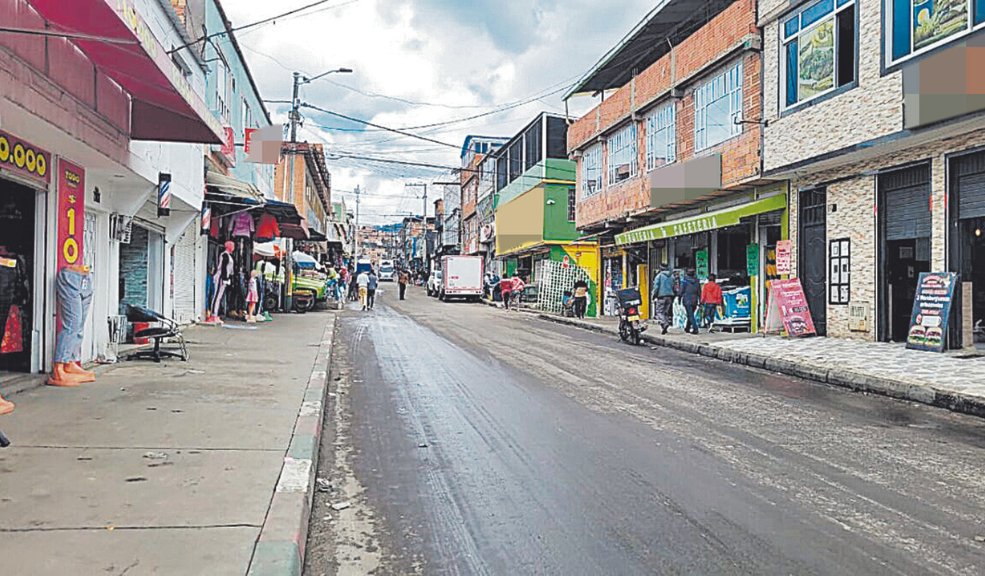 Autoridades investigan la extraña muerte de una niña en Ciudad Bolívar En horas de la noche de este martes se registró la dolorosa muerte de una menor de tan solo 3 años en el Hospital Meissen. Aunque inicialmente los padres de la menor manifestaron que se trató de algo accidental, el personal médico descubrió algo que los hizo reportar a las autoridades.