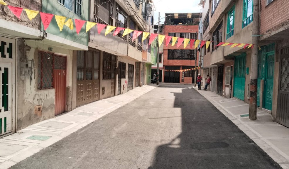 Bosa está avanzando: estas son las nuevas obras Bosa sigue avanzando; esta vez la alcaldía se puso las pilas y en menos de 60 días ha dado resultados en la construcción de nuevas vías.