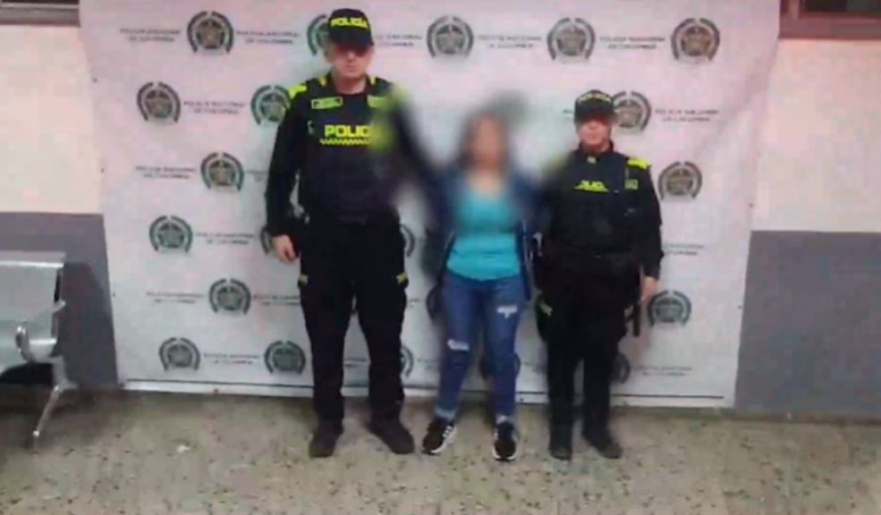 Cayó en Usme una de las mujeres más buscadas del país 1 Cayó en Usme una de las mujeres más buscadas del país La mujer era requerida por delitos como concierto para delinquir, fabricación, tráfico y porte de armas de fuego, homicidio agravado, entre otros.