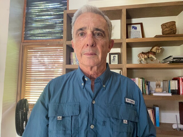 Esta es la fecha para la audiencia de acusación en contra de Uribe por soborno 1 Esta es la fecha para la audiencia de acusación en contra de Uribe por soborno A través de sus redes sociales, el abogado Miguel Ángel del Río anunció la fecha en la que se hará la audiencia de acusación en contra del expresidente Álvaro Uribe Vélez.