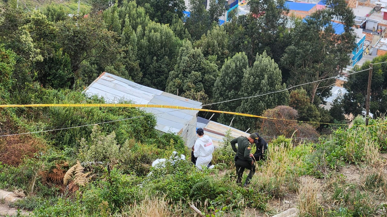 Estos son los rostros de las víctimas de la masacre en Usme 4 Estos son los rostros de las víctimas de la masacre en Usme Q’HUBO conoció las identidades de tres de las víctimas mortales de este hecho.