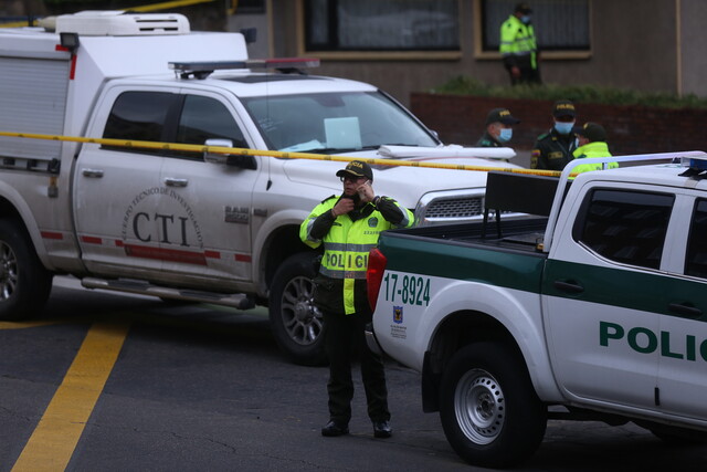 Hombre fue ultimado en loma de Sibaté 1 Hombre fue ultimado en loma de Sibaté Las empinadas calles del barrio La Inmaculada, en el municipio de Sibaté (Cundinamarca), fueron testigos del asesinato de un hombre en horas de la tarde del miércoles.