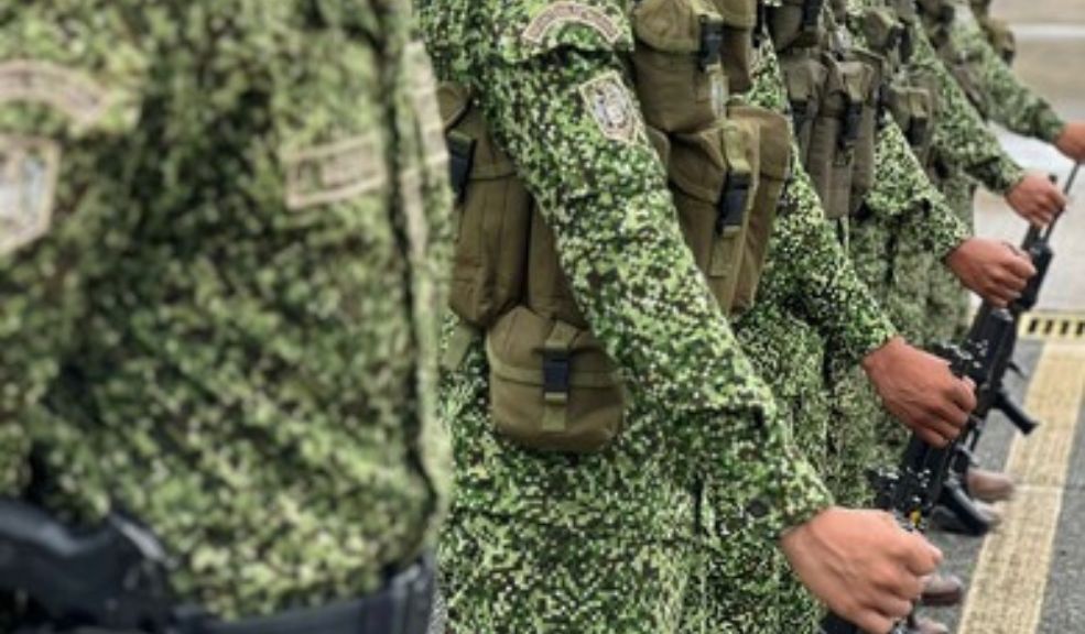 Imputan a general retirado del Ejército por abuso sexual a subalterna Ante un juez de control de garantías fue presentado el general en retiro del Ejército Mario Alfredo González Lamprea, señalado del delito de acto sexual violento contra una de sus subalternas.