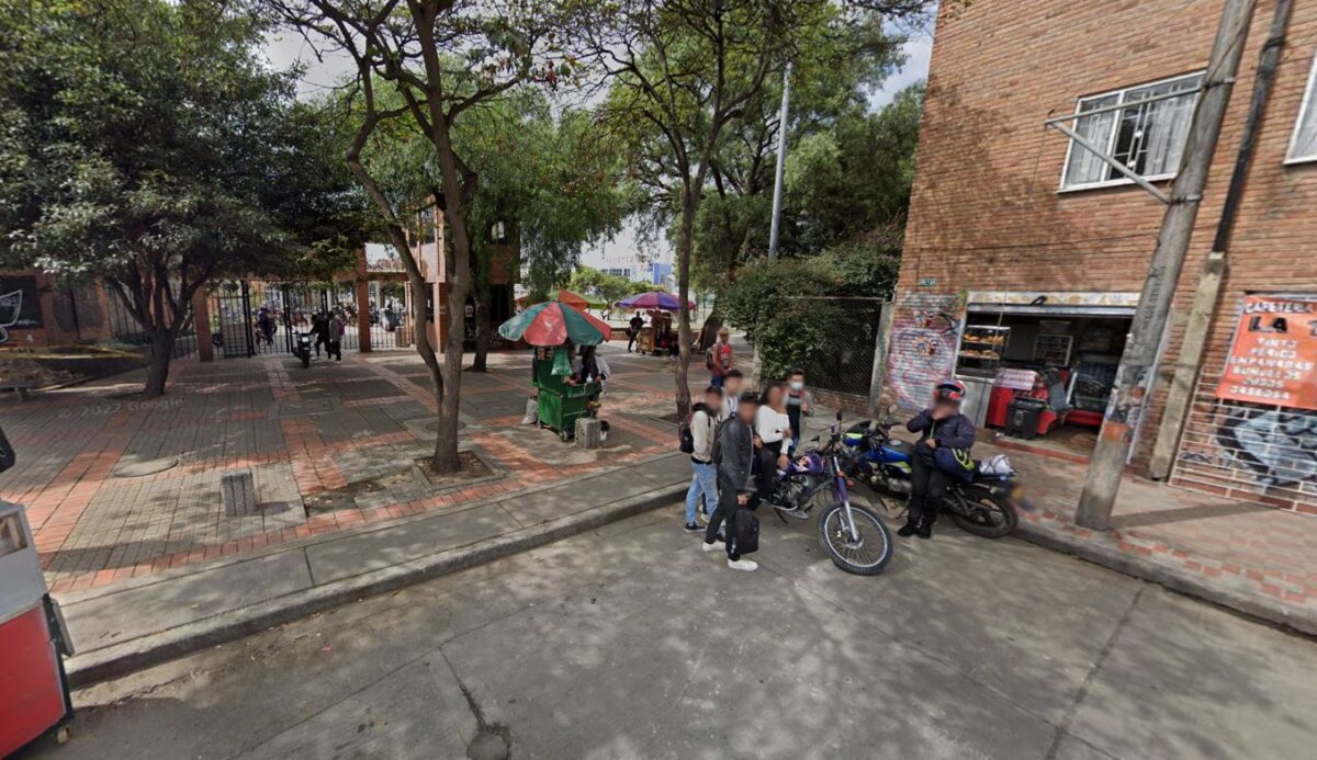 Joven fue víctima de un ataque a bala en Ciudad Bolívar 1 Joven fue víctima de un ataque a bala en Ciudad Bolívar La desolada esquina de la calle 68 sur (avenida Ciudad de Villavicencio) con carrera 51 fue testigo del sicariato de un joven en la noche del martes.