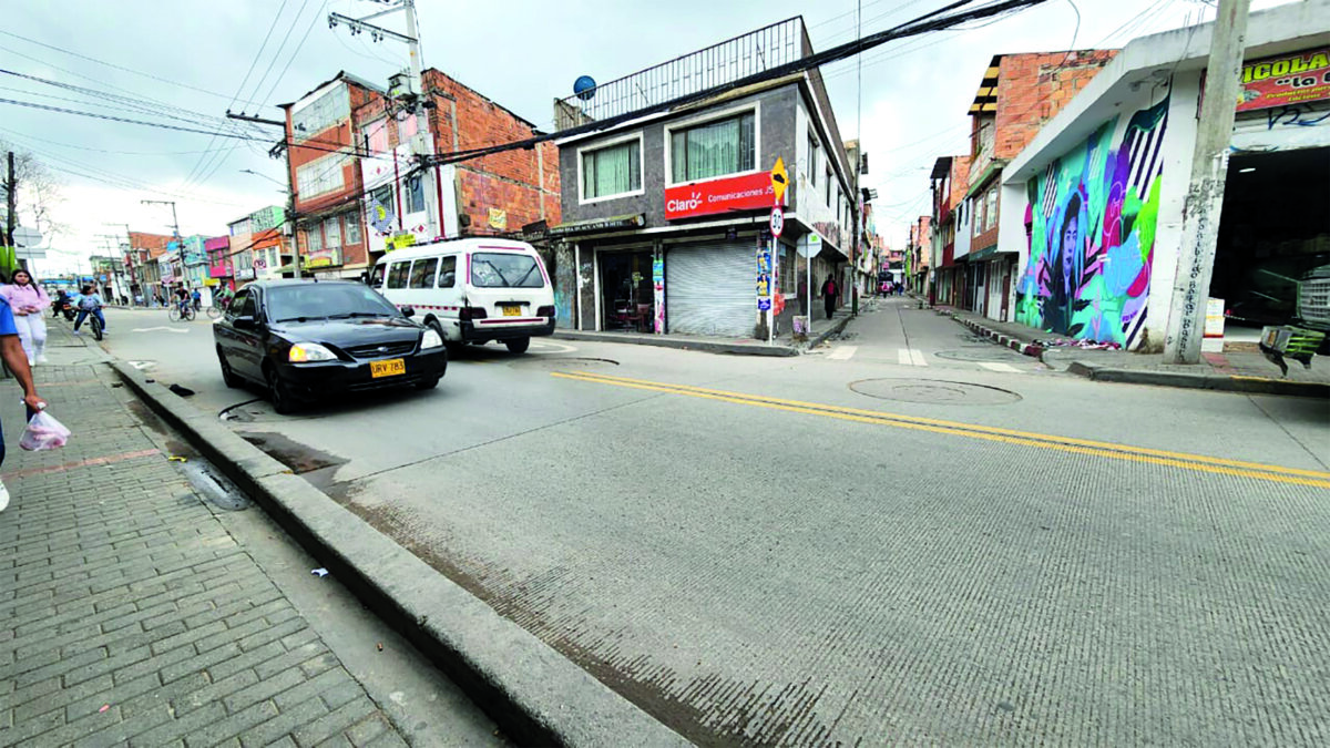 Menor fue ultimado con arma blanca en una chiquiteca en Bosa 1 Menor fue ultimado con arma blanca en una chiquiteca en Bosa Este 27 de abril, un adolescente de 15 años murió a causa de una puñalada que, al parecer, le propinó otra joven menor de edad mientras ambos departían en una chiquiteca en Bosa. Q'HUBO conoció los detalles del crimen.