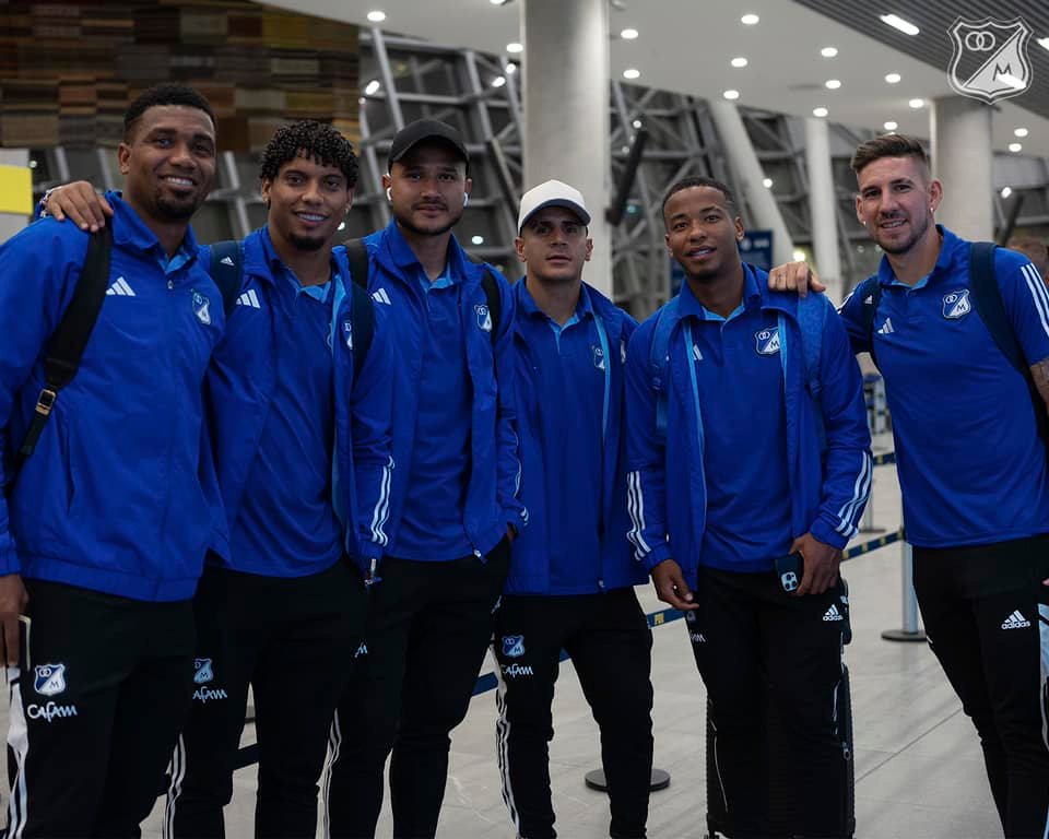 Millonarios viajó con 23 jugadores a Chile con el objetivo de ganar en Copa Libertadores Dejando prácticamente sellada su clasificación a las finales de la Liga, Millonarios cambió la página y vuelve al modo Copa Libertadores. El conjunto capitalino viajó a Chile, pues el jueves (7:00 p. m.) se medirá en ese país contra Palestino de Chile.