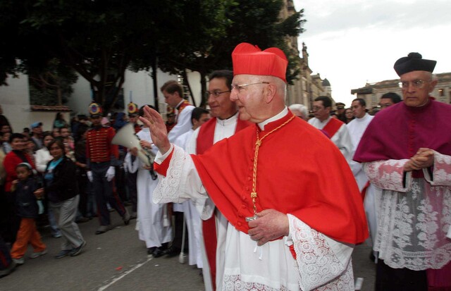 Murió Pedro Rubiano, cardenal y arzobispo emérito de Colombia 1 Murió Pedro Rubiano, cardenal y arzobispo emérito de Colombia El cardenal y arzobispo emérito de Colombia, Pedro Rubiano, murió este lunes, en Bogotá, a los 91 años de edad, según informó el Episcopado de Colombia en un comunicado.