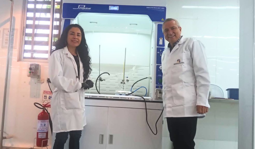Reconocida universidad recibe patente que mejorará la salud bucal de los colombianos 1 Reconocida universidad recibe patente que mejorará la salud bucal de los colombianos Investigadores colombianos han desarrollado un nuevo ionómero de vidrio en el área odontológica, con el objetivo de contribuir a la salud bucal de los colombianos.