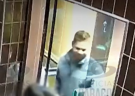 Revelan video del momento en el que las dos menores salen del hotel tras encuentro con estadounidense La cámara de seguridad de un ascensor captó el momento cuando las dos menores de edad se despidieron de Timothy Alan Livingston.