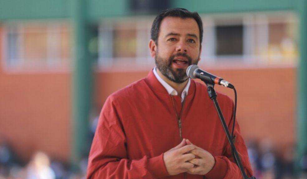 Se mantiene medida de racionamiento de agua en Bogotá El Alcalde Carlos Fernando Galán realizó el balance de los primeros 15 días de racionamiento de agua en Bogotá.