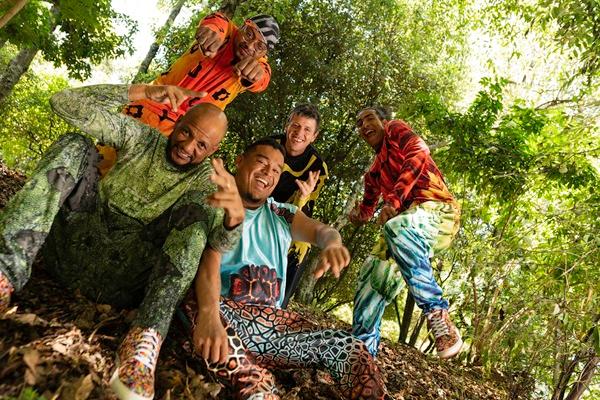 Systema Solar rinde homenaje a Barranquilla con su nueva canción 'Ponte bonito' El reconocido Systema Solar está de vuelta, y lo hace con una melodía cargada de amor y homenaje hacia Barranquilla, la ciudad que ha sido fuente de inspiración para muchos artistas a lo largo del tiempo.