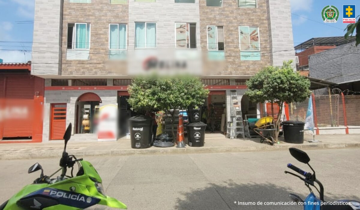 Fiscalía ocupa 32 bienes de alias 'Soya', cabecilla de lavado de activos del 'Clan del Golfo' 3 Fiscalía ocupa 32 bienes de alias 'Soya', cabecilla de lavado de activos del 'Clan del Golfo' La Fiscalía presentó a alias ‘Soya’ ante un juez de control de garantías, imputándole los delitos de lavado de activos y concierto para delinquir.