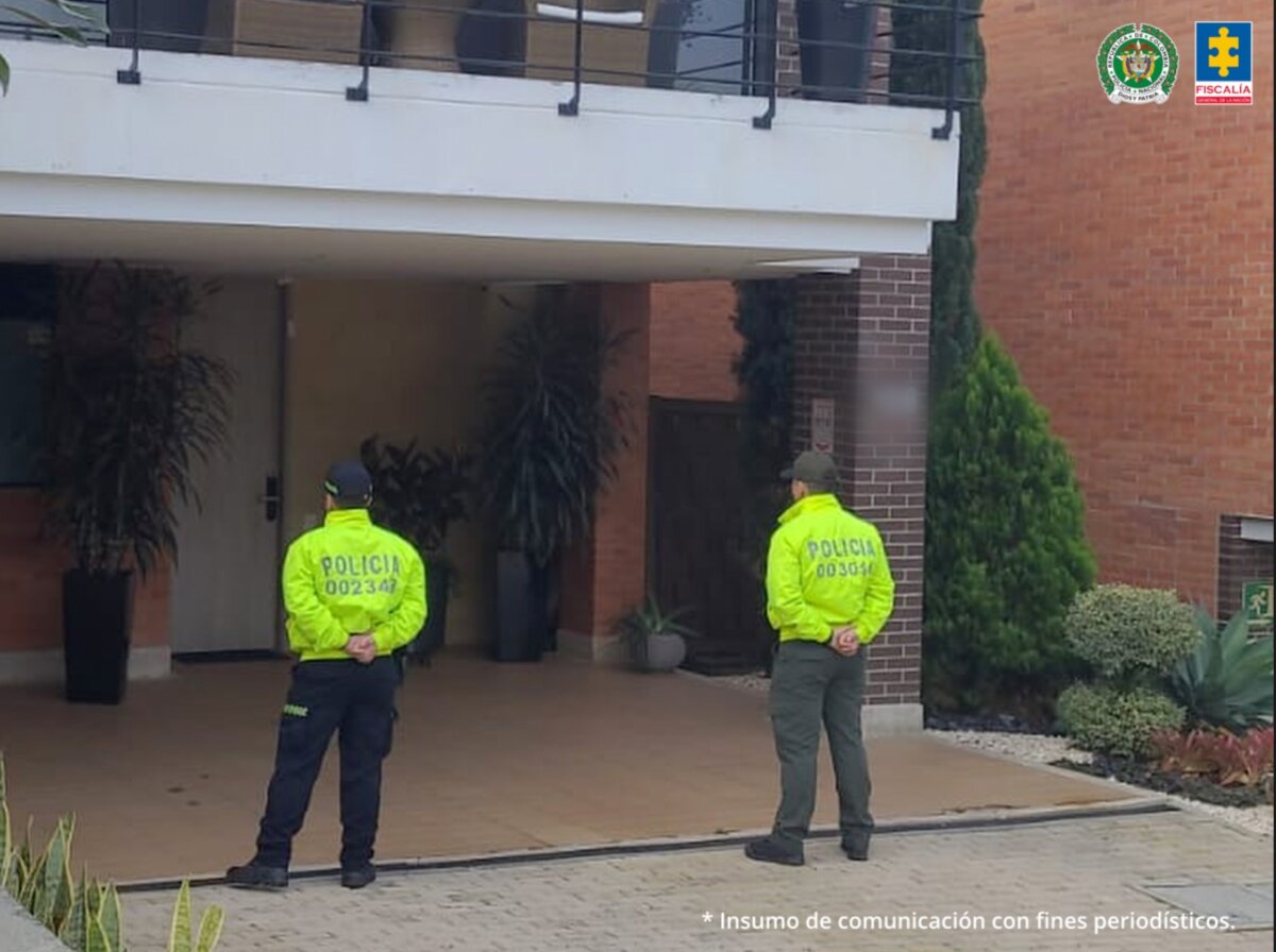 Fiscalía ocupa 32 bienes de alias 'Soya', cabecilla de lavado de activos del 'Clan del Golfo' 4 Fiscalía ocupa 32 bienes de alias 'Soya', cabecilla de lavado de activos del 'Clan del Golfo' La Fiscalía presentó a alias ‘Soya’ ante un juez de control de garantías, imputándole los delitos de lavado de activos y concierto para delinquir.