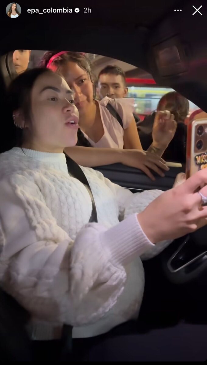 'Epa Colombia' se ganó comparendo cuando escuchaba a Karol G a las afueras de El Campín 1 'Epa Colombia' se ganó comparendo cuando escuchaba a Karol G a las afueras de El Campín 'Epa Colombia' no asistió al concierto debido a su avanzado estado de embarazo.