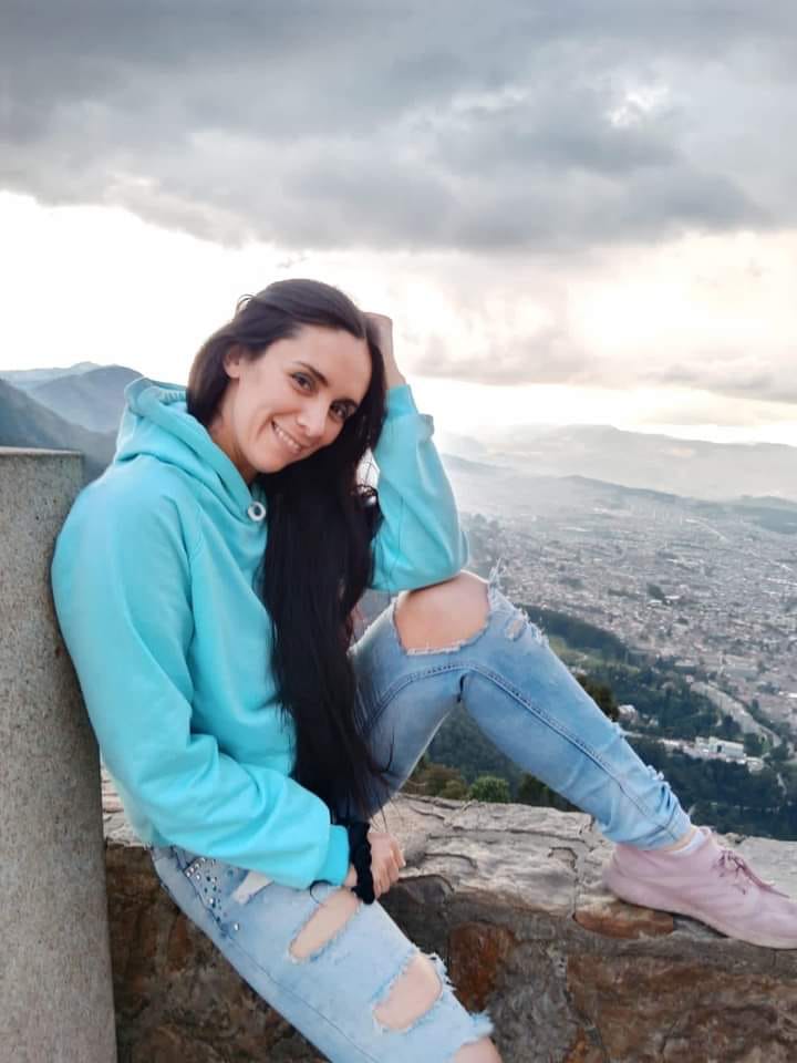 Judicializan a sujeto que le habría quitado la vida a Mónica Alejandra 1 Judicializan a sujeto que le habría quitado la vida a Mónica Alejandra El pasado 13 de marzo, en una zona boscosa de la localidad de Usaquén, fue hallado el cuerpo sin vida de Mónica Alejandra Manrique Díaz (de 37 años). La víctima presentaba signos de violencia y hasta ese momento se desconocían las hipótesis del crimen.
