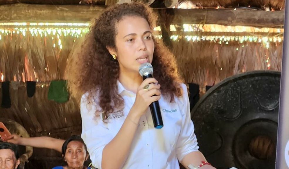 Abren investigación a la ministra de Ciencia por irregularidades en su hoja de vida Por las presuntas irregularidades relacionadas con su experiencia laboral que fueron consignadas en la hoja de vida, la Procuraduría General de la Nación ordenó la apertura de una investigación disciplinaria contra la ministra de Ciencia, Tecnología e Investigación, Ángela Yessenia Olaya.