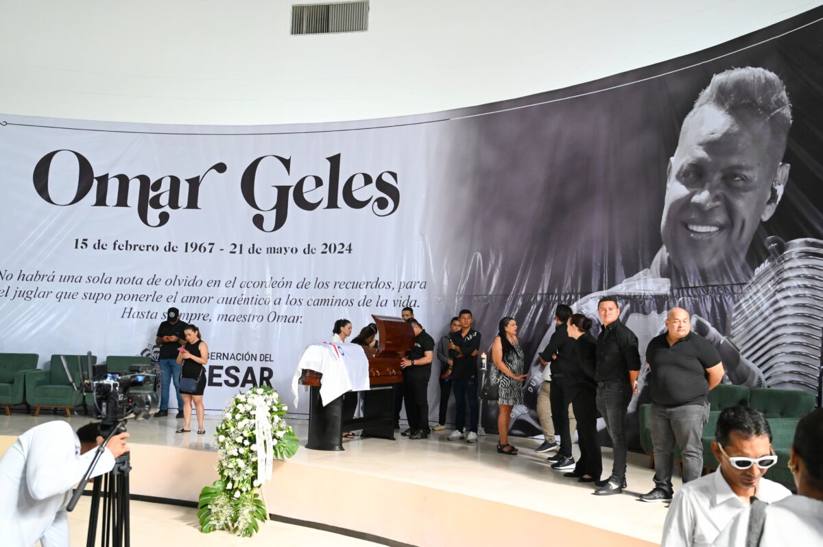 Aplazan sepelio de Ómar Geles 1 Aplazan sepelio de Ómar Geles Por solicitud de su familia, el sepelio iniciará en horas de la tarde.