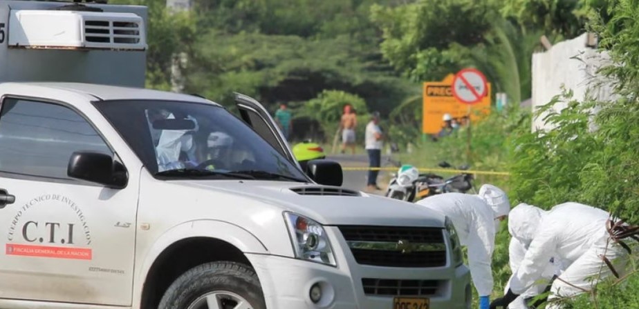 Atroz crimen: sujeto habría asesinado a su madre y luego se quitó la vida Un atroz crimen tiene consternados a los residentes del municipio de Agua Blanca, pues según informaron las autoridades, en este lugar un hombre habría acabado con la vida de su madre y luego se suicidó.