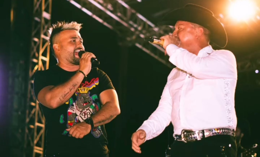 "Eres el menos indicado para hablar de retoques", Ciro Quiñonez a Giovanny Ayala Con el lanzamiento del remix de 'Regalada sales cara' se ha generado toda una polémica entre Ciro Quiñonez y Giovanny Ayala, pues este último señala que lo dejaron por fuera de la nueva versión. Sin embargo, el cucuteño respondió a los señalamientos.