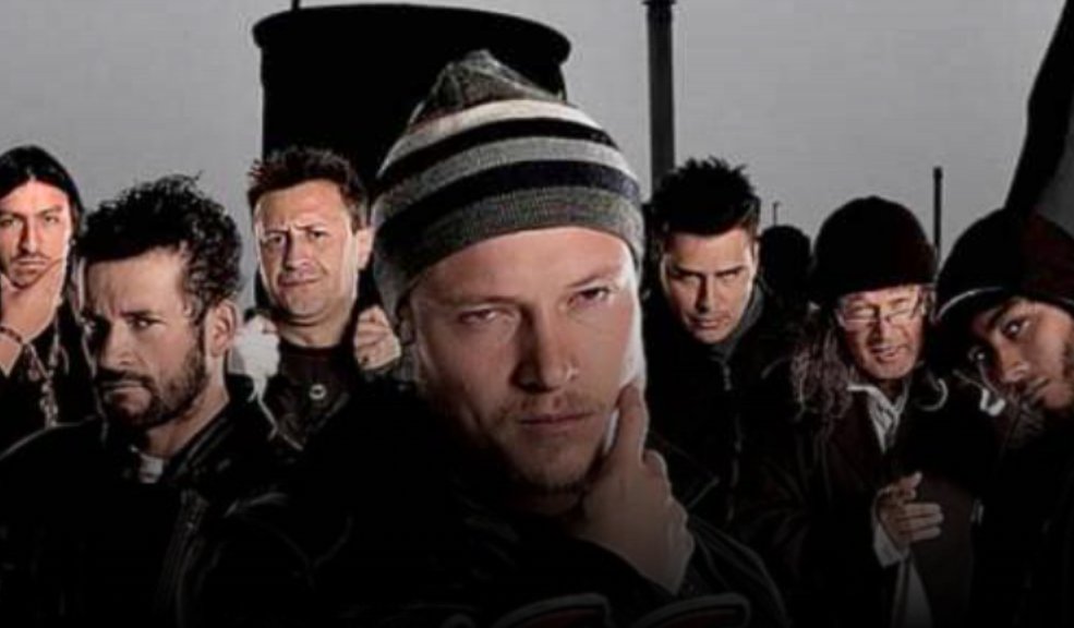 Estos son los actores de ‘Pandillas, guerra y paz’ que ya fallecieron 1 Estos son los actores de ‘Pandillas, guerra y paz’ que ya fallecieron Este lunes murió Mario Mitriotti, el director de la famosa serie. Por eso recordaremos a los integrantes de su elenco que ya no están aquí.
