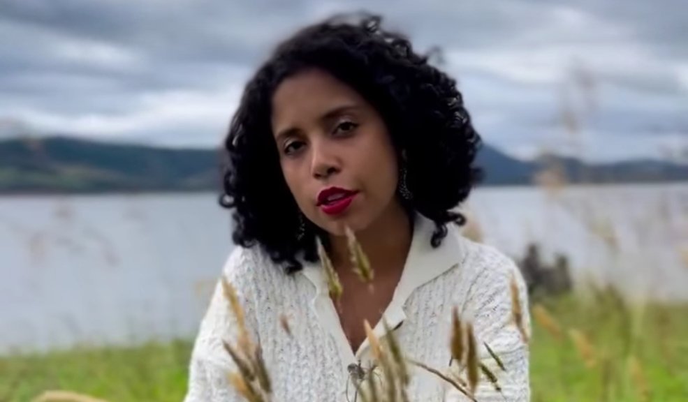 Luto por muerte de reconocida periodista de 'Los Informantes' 7 Luto por muerte de reconocida periodista de 'Los Informantes' María Fernanda Lizcano era periodista y productora del programa del canal Caracol, 'Los Informantes'.