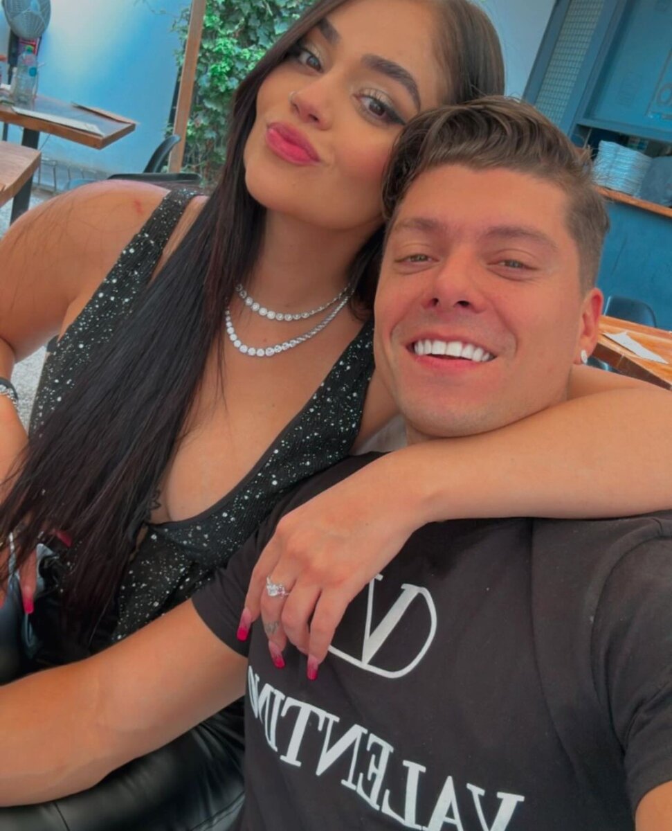 Novio de La Segura le pedirá matrimonio durante programa en vivo 1 Novio de La Segura le pedirá matrimonio durante programa en vivo Esta noche, durante el programa en vivo, Ignacio Baladán le pedirá matrimonio a su novia Natalia Segura.