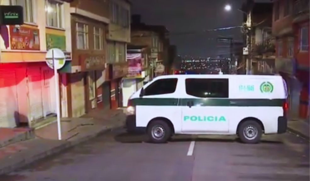 Nuevo crimen en Diana Turbay: hombre fue asesinado con arma blanca Las autoridades atendieron un nuevo homicidio la noche de este 8 de mayo, en la localidad de Rafael Uribe Uribe, lugar en donde un hombre habría sido agredido con arma blanca.