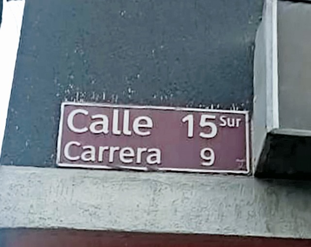 Pedro fue ultimado en una panadería de Soacha Momentos de pánico se vivieron en la noche de este miércoles al interior de una panadería en el barrio Compartir de Soacha, cuando un hombre fue sorprendido por un sicario que entró hasta el lugar para segar su vida.