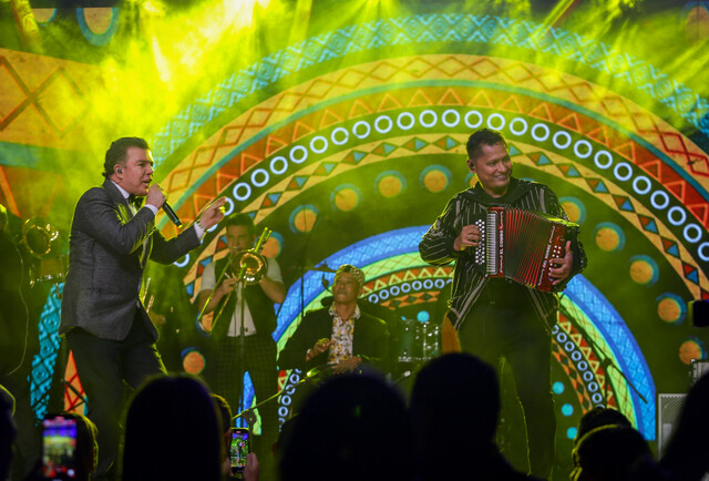 Popular y vallenato se tomarán los festivales este año en Bogotá Este año quedan varios festivales al parque en Bogotá y se conoció que los géneros vallenato y popular se tomarán estos escenarios. Les damos detalles de estos eventos:
