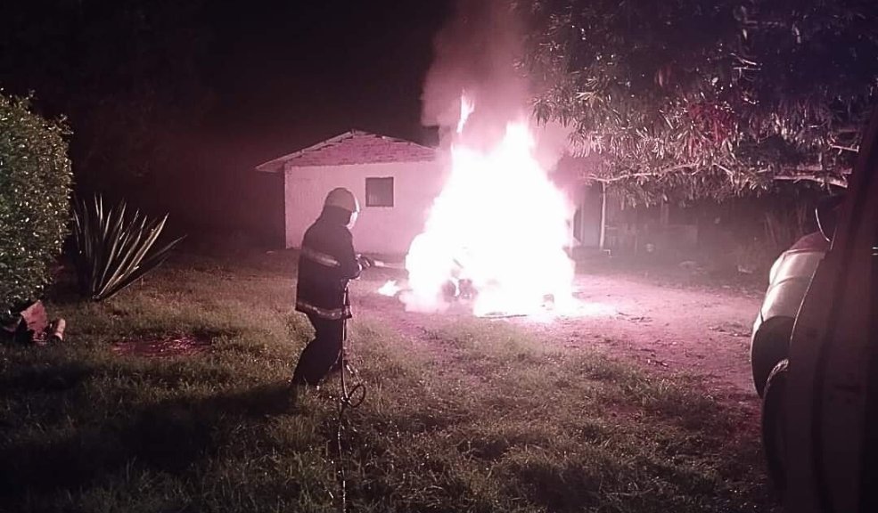 Revelan escabrosos detalles de hombre que mató a su mamá y se quitó la vida Madre e hijo sostuvieron una acalorada discusión que terminó en tragedia. Aquí los detalles.