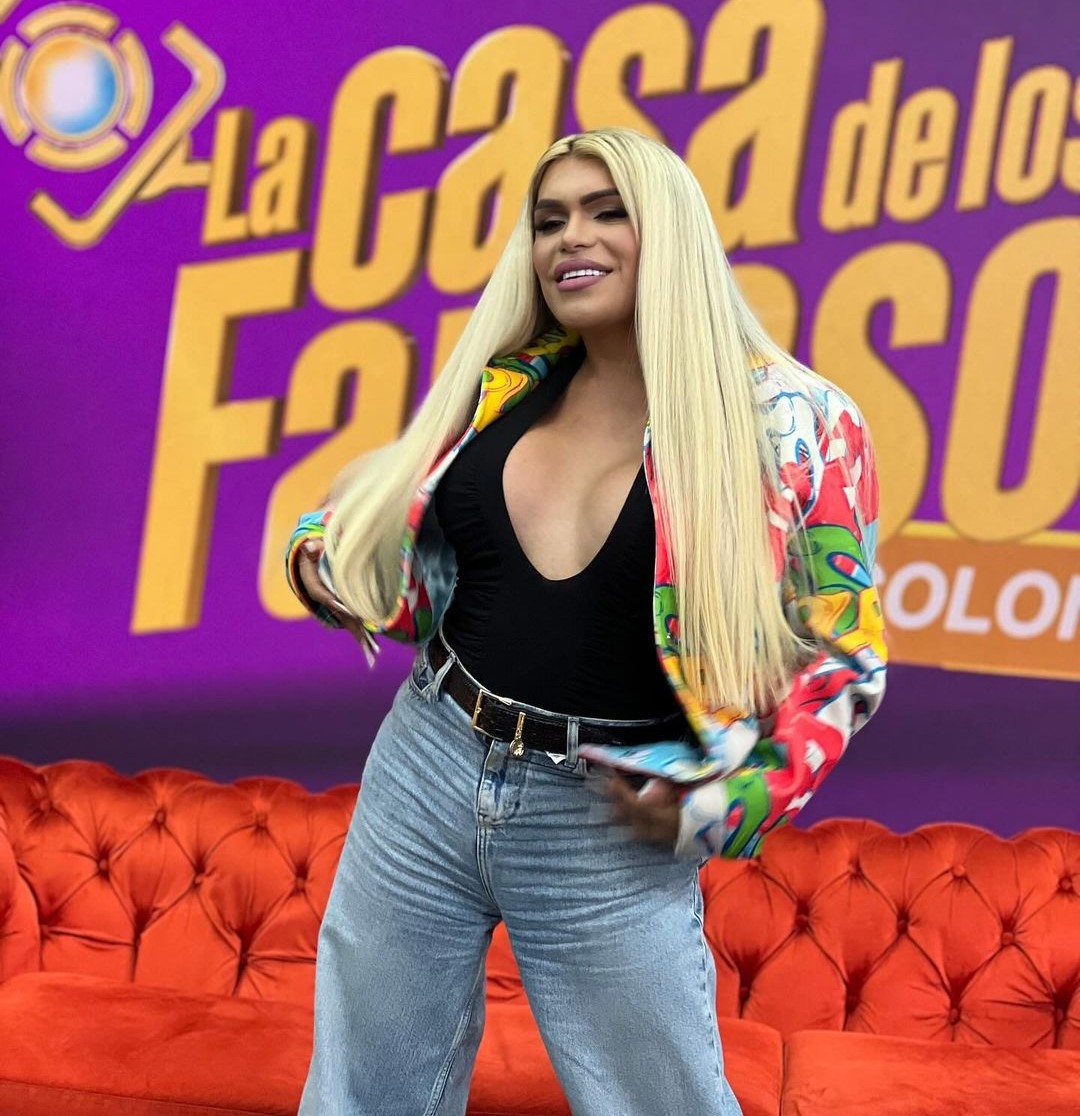 "Saquen a la trans y déjenme a mí": así fue la llegada de Wendy Guevara a 'La Casa de los Famosos' 1 "Saquen a la trans y déjenme a mí": así fue la llegada de Wendy Guevara a 'La Casa de los Famosos' Así reaccionaron los famosos a la llegada de Wendy Guevara.