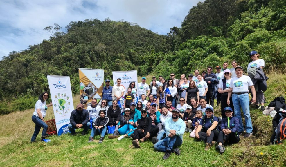 Universidad impulsa proyecto de sostenibilidad ambiental: han plantado más de 300 árboles En un esfuerzo por promover la sostenibilidad ambiental y reducir la huella de carbono, la Universidad ECCI, en colaboración con Delta A Salud, ha lanzado el innovador proyecto 'Germinando Raíces Sostenibles'.