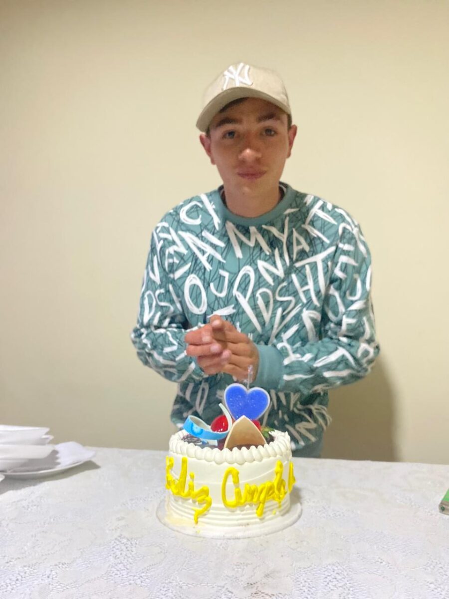 Angustiosa búsqueda de Dicxon Dicxon Alexánder Cuervo López, un joven de 25 años, fue visto por última vez el pasado miércoles 1 de mayo, cuando aparentemente salió a fumarse un cigarrillo en la vivienda donde residía junto a su pareja sentimental y su padre.