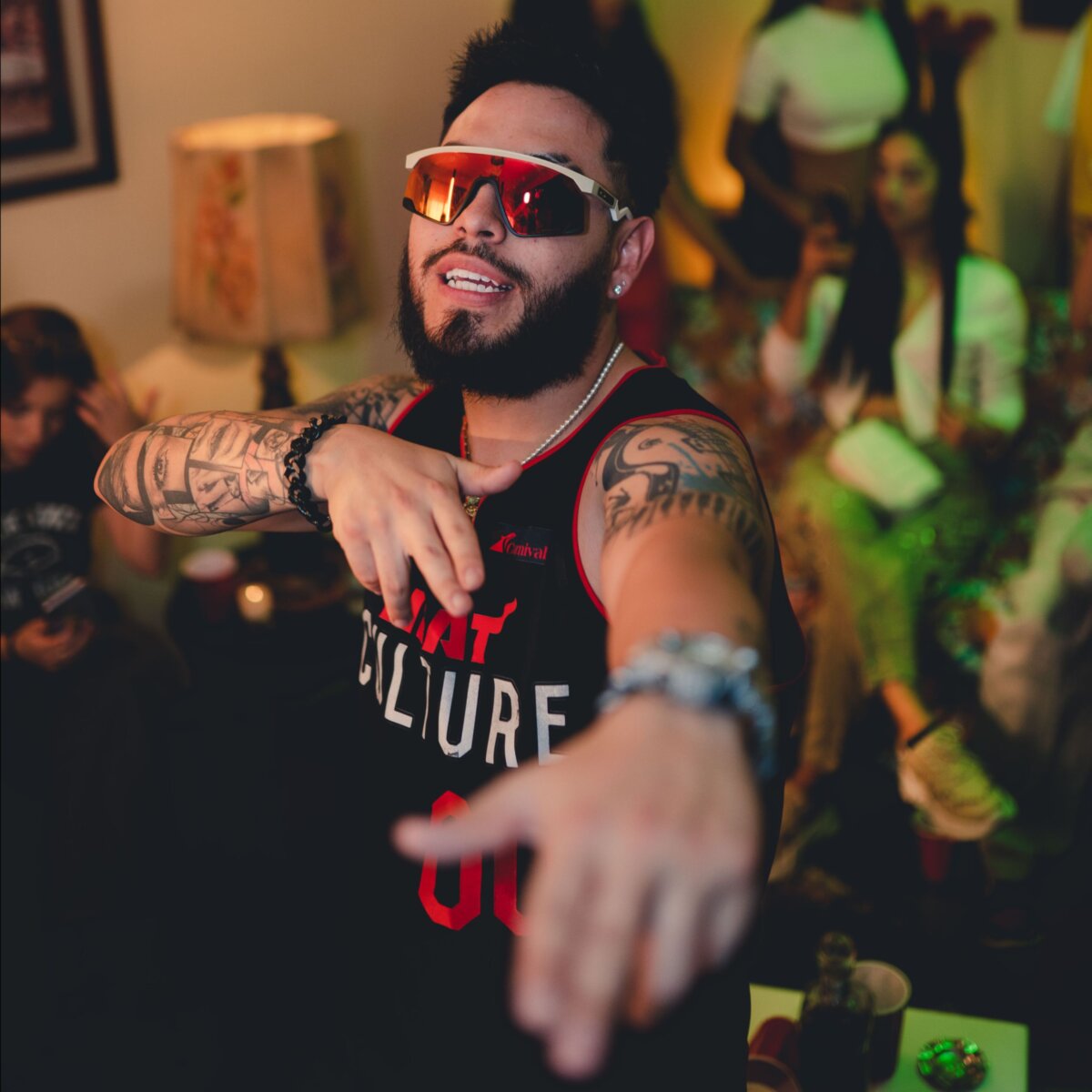 Nico G, un talentoso artista que se abre paso en el género urbano 1 Nico G, un talentoso artista que se abre paso en el género urbano 'Candela Pura' es su más reciente lanzamiento el cual fusiona lo mejor del merengue y el género urbano.
