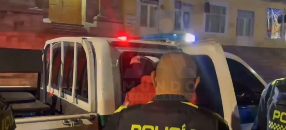 Menor asesinó a su padrastro en Fusagasugá Una profunda herida infringida por su hijastro le costó la vida a Pedro Antonio Arroyo Rivera en el municipio de Fusagasugá (Cundinamarca).